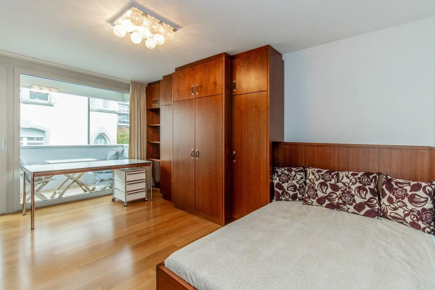 Furnished 4.5-room apartment near HSG - modern, bright & ready to move in - Photo 5 of 13