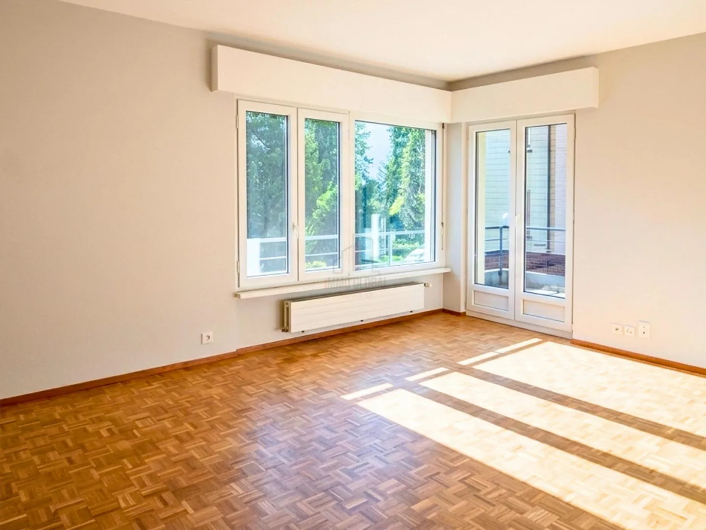 GREAT OPPORTUNITY WITH GUARANTEED INCOME IN EXCLUSIVE AREA - Photo 5 of 13