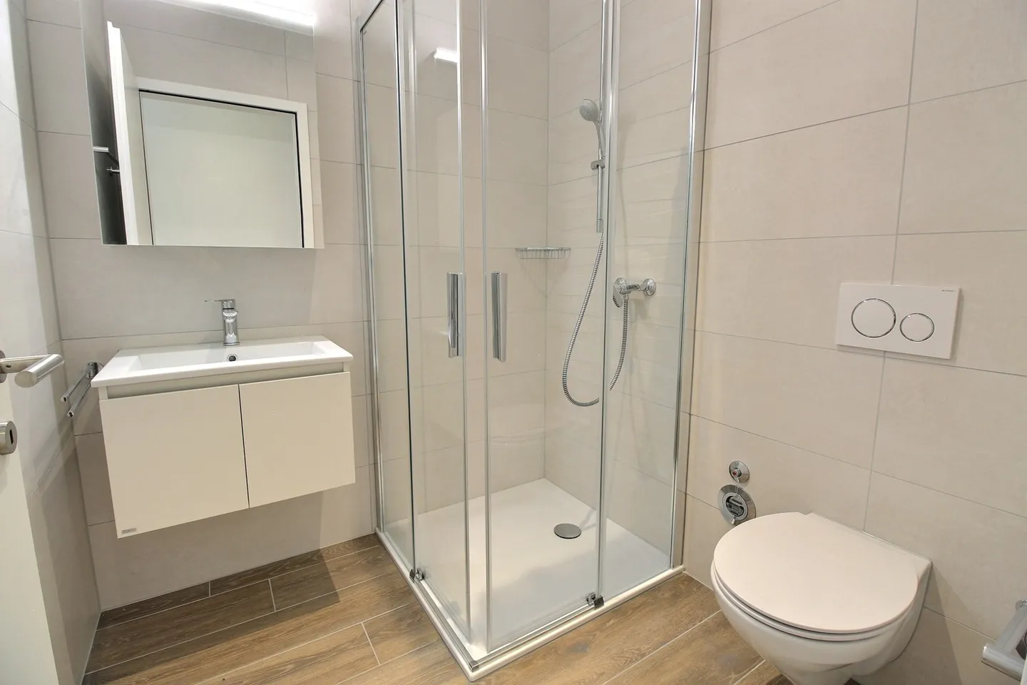 5.5 Room New on the 1st Floor! - Photo 10 of 12