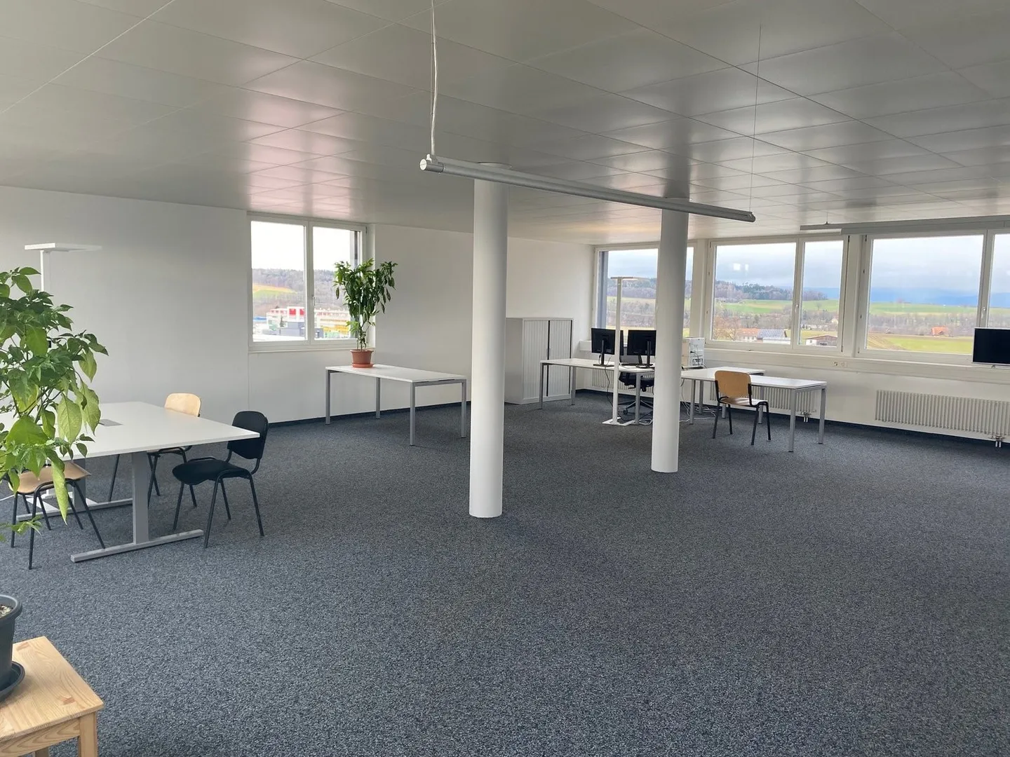 Spazi per uffici moderni a Düdingen - Foto 1 di 6