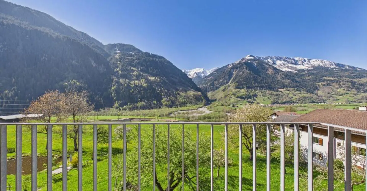 Appartement moderne de 2,5 pièces avec grand balcon à Rabius - Photo 11 sur 12