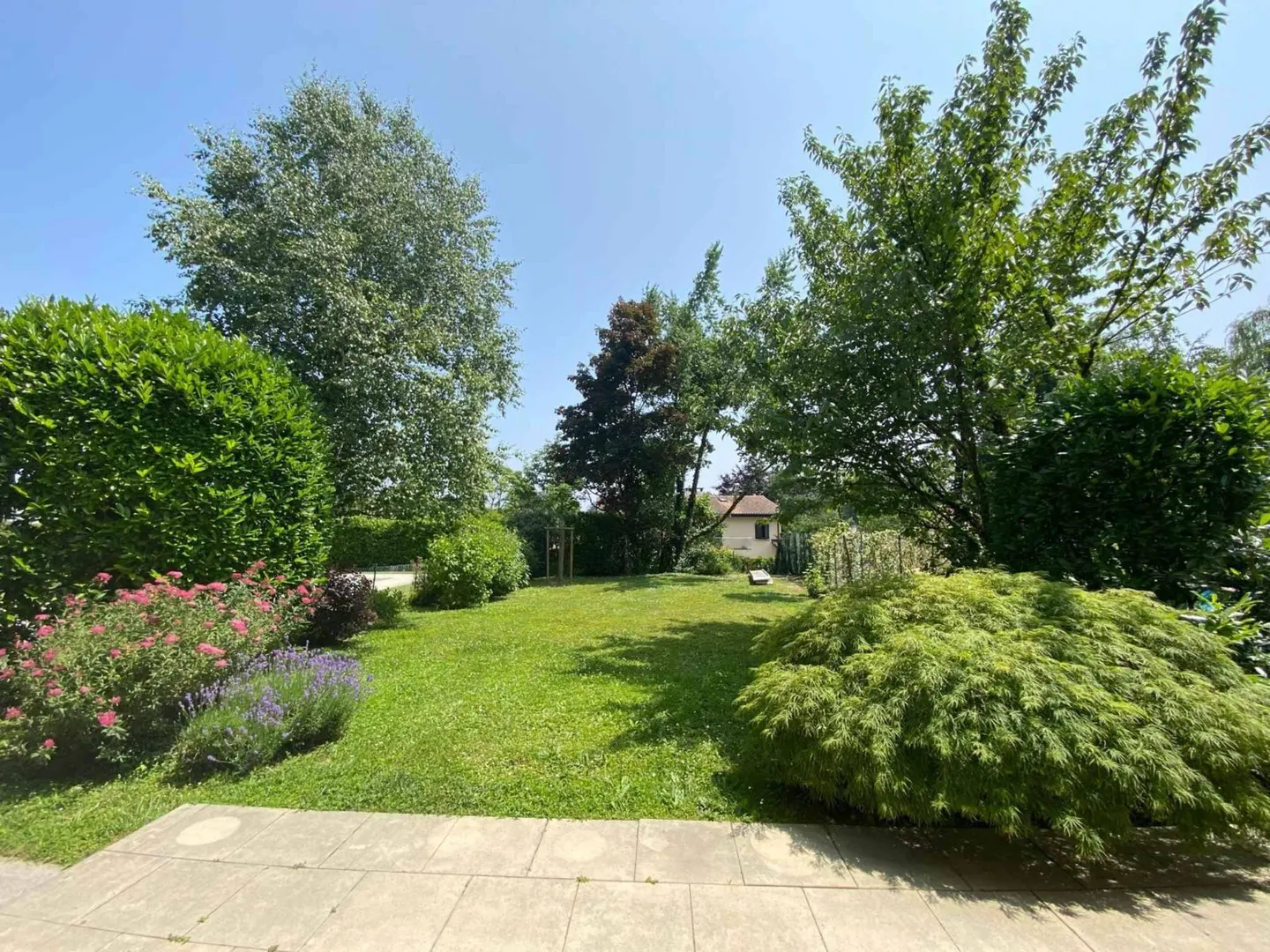 Exklusiv! Schönes Doppelhaus mit poolbarem Garten - Foto 9 von 12