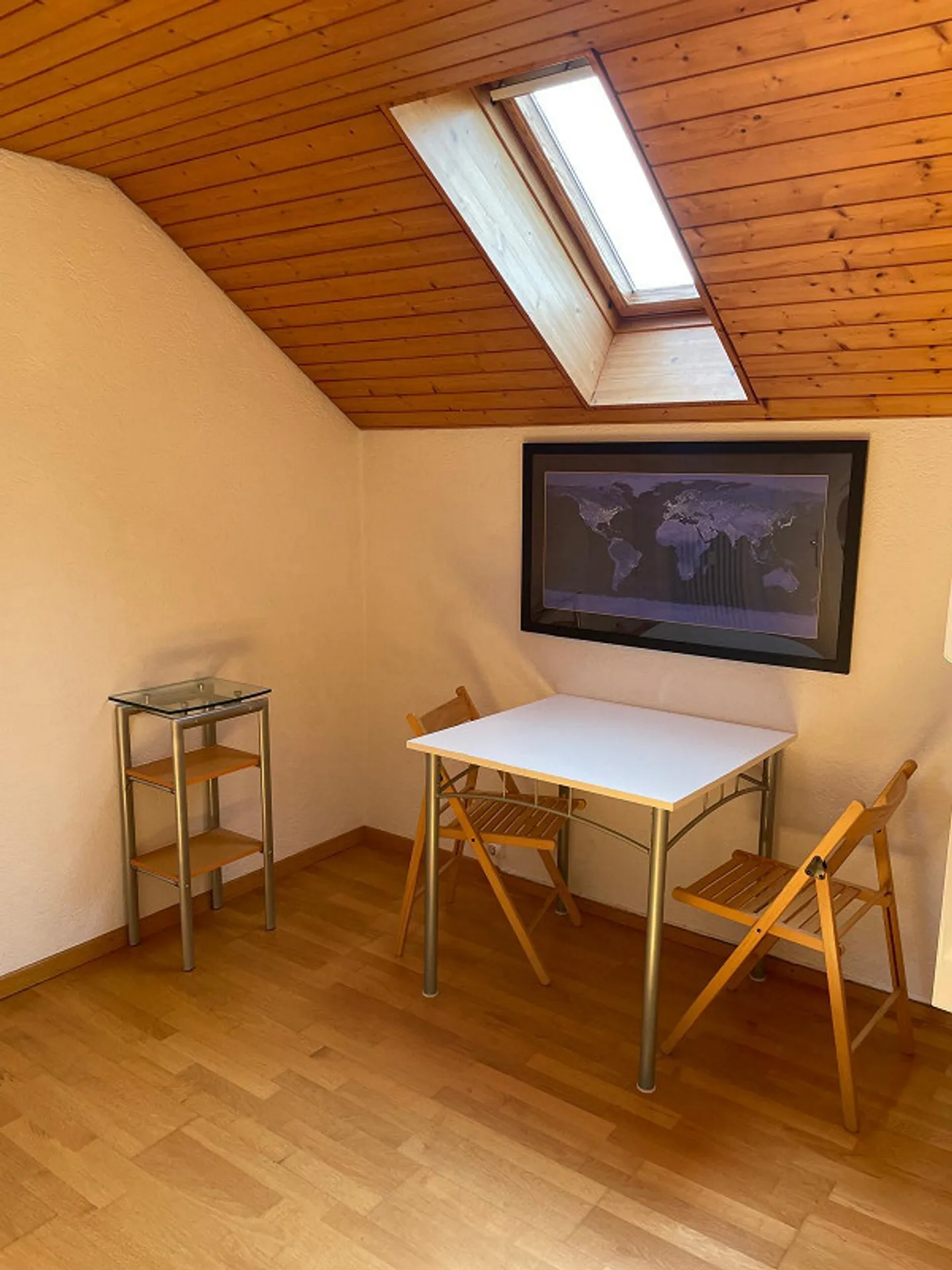 Furnished apartment for rent - Photo 6 of 9