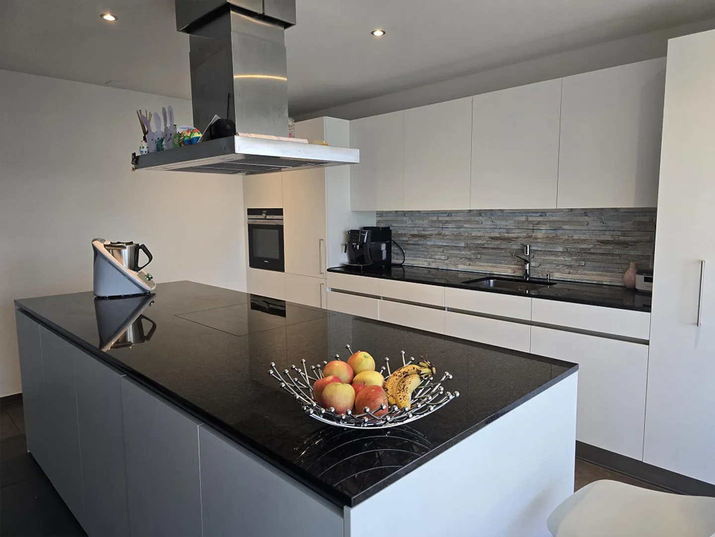 Appartement spacieux de 4,5 pièces - Photo 1 sur 13