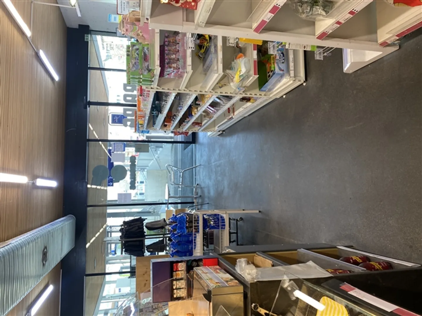 Supermercato in vendita al miglior offerente - Foto 7 di 15