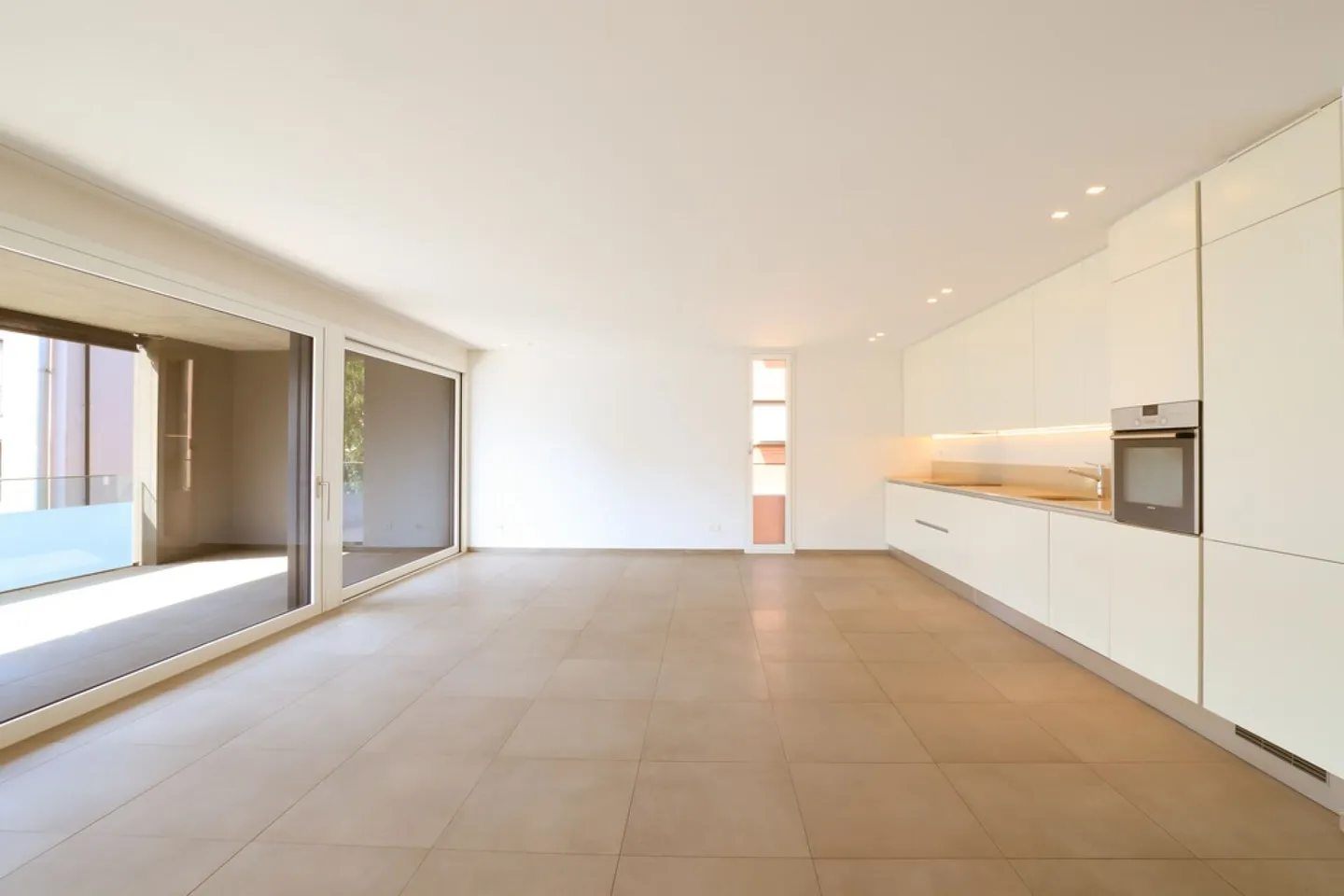 Appartamento luminoso a Losone - Foto 1 di 11