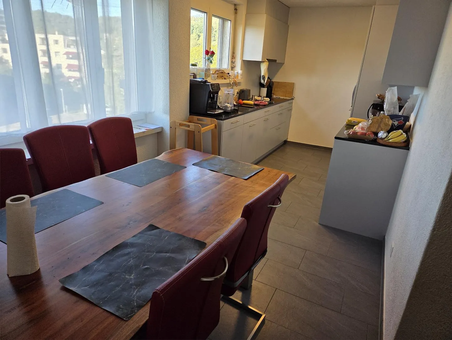Appartement en attique de 4,5 pièces à Bülach - avec grande terrasse et jardin d'hiver - Photo 5 sur 10