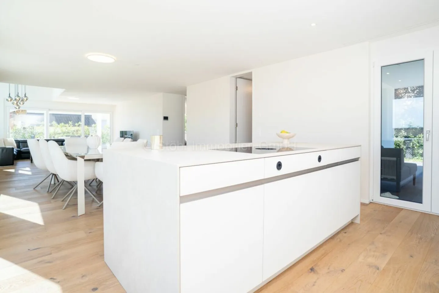 Maison familiale moderne - Photo 6 sur 37