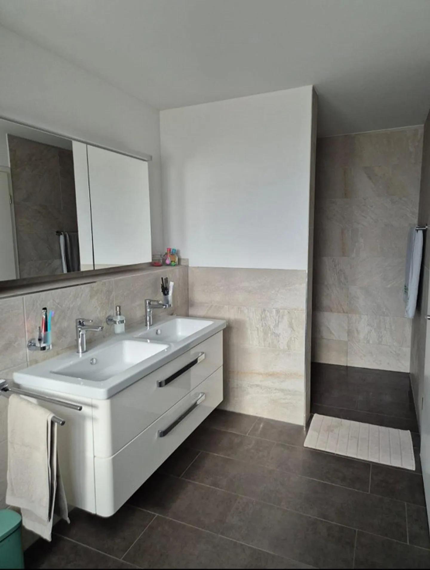 Appartement spacieux de 4,5 pièces - Photo 7 sur 13