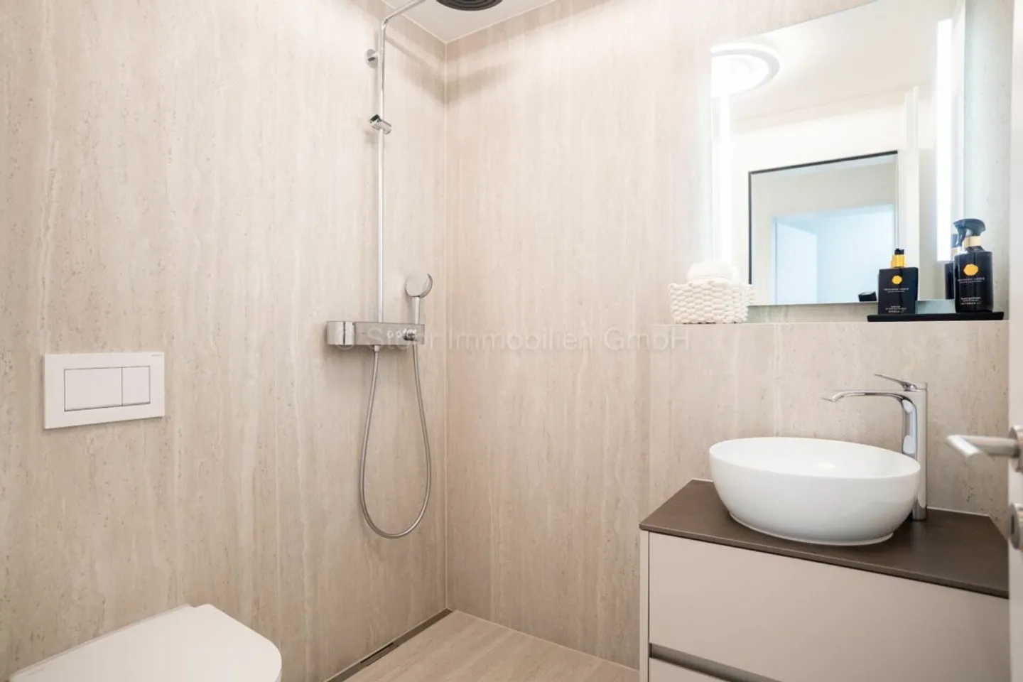 Maison familiale moderne - Photo 20 sur 37