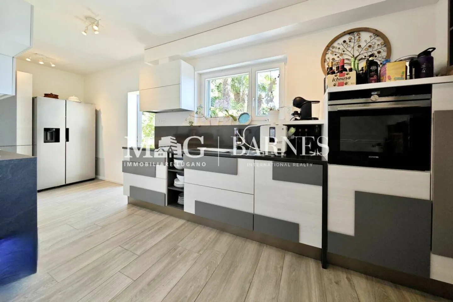 Villa con piscina e vista lago a Lugano Pregassona - Foto 8 di 15
