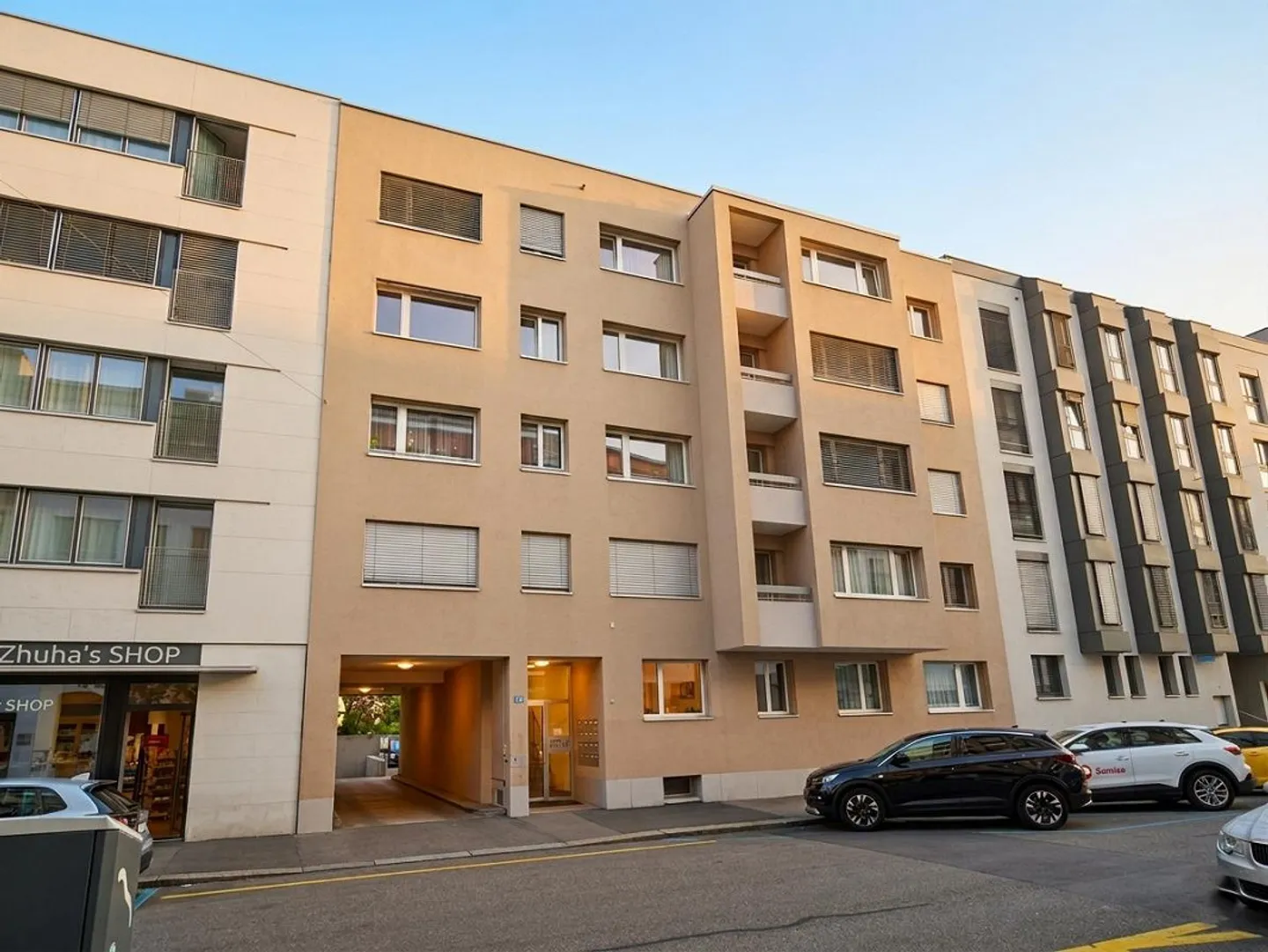 Renovated single apartment with beautiful balcony - Photo 1 of 5