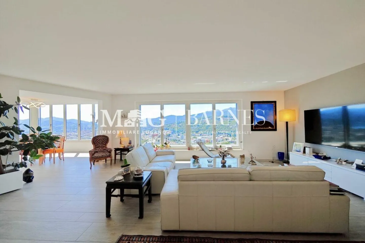 Villa con piscina e vista lago a Lugano Pregassona - Foto 4 di 15