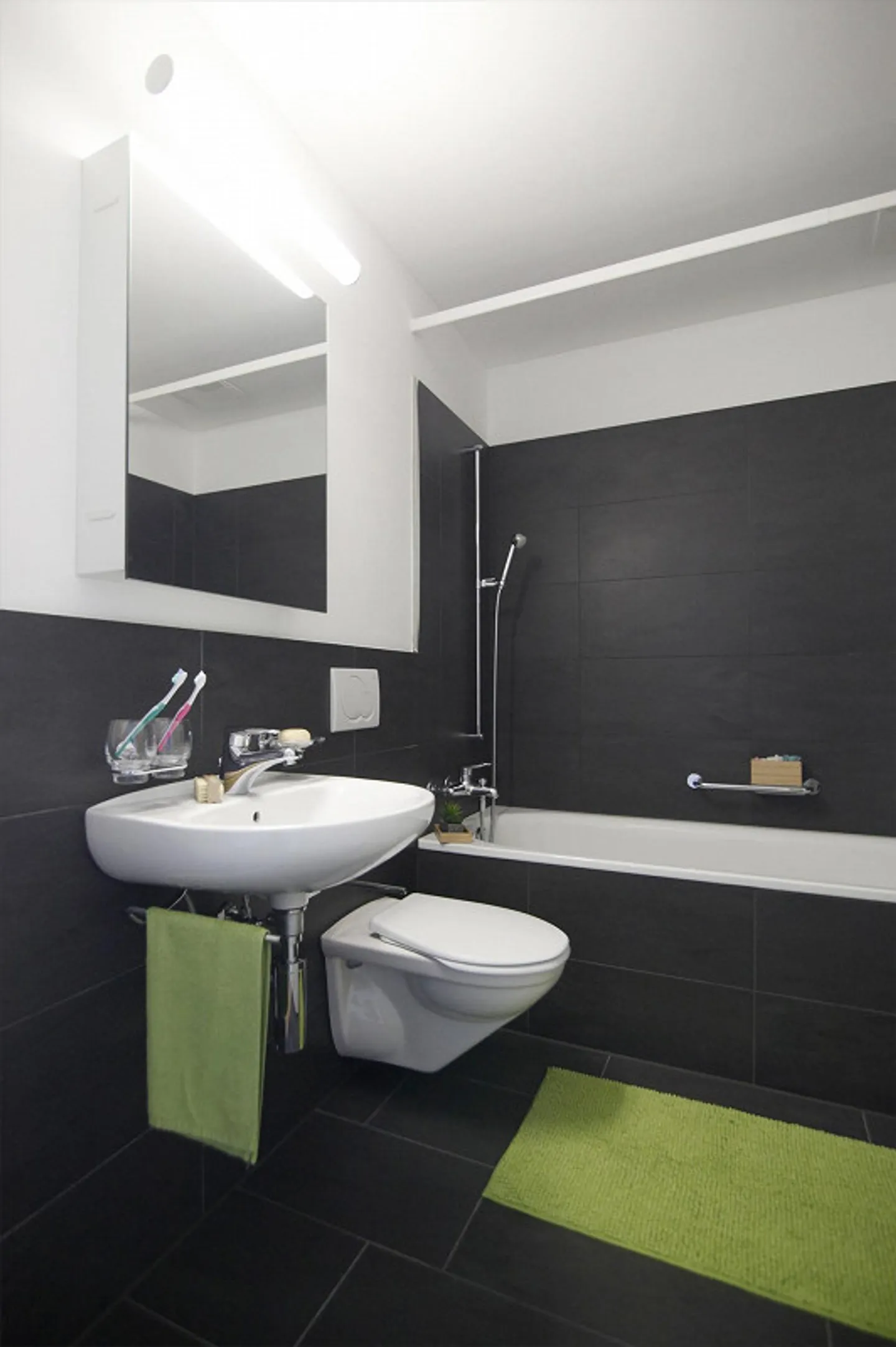 Wohnen ist .... den nahen See zu geniessen! - Foto 4 von 6