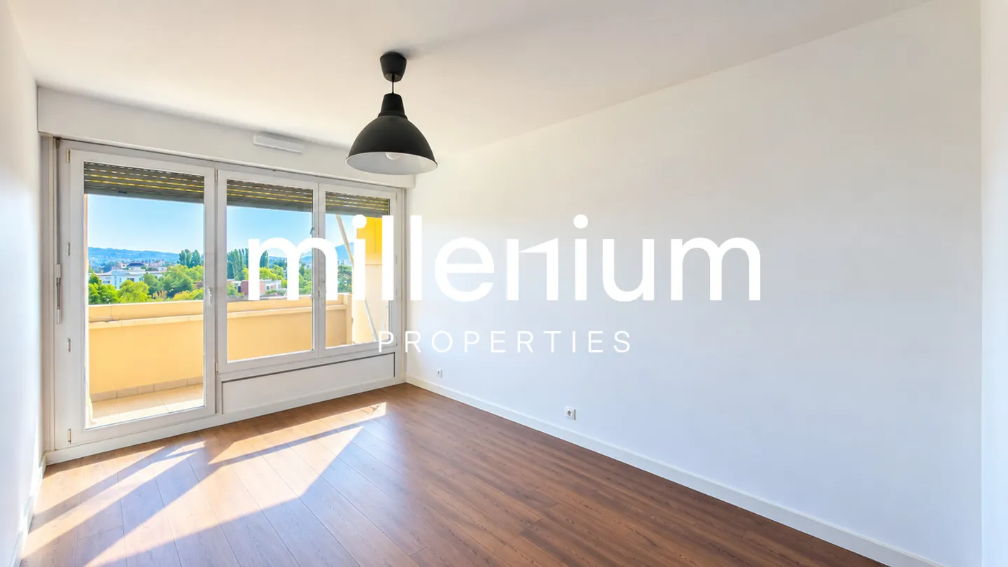Renovated Apartment in Thônex - Photo 6 of 11