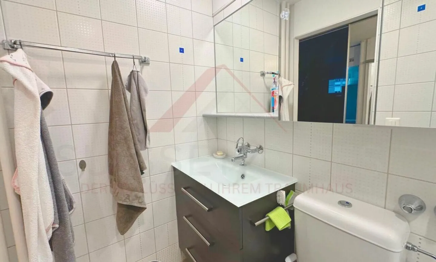 Stilvolle 3.5-Zimmer-Wohnung in Burgdorf - ruhig gelegen, modern renoviert und ideal angebunden - Foto 9 von 15