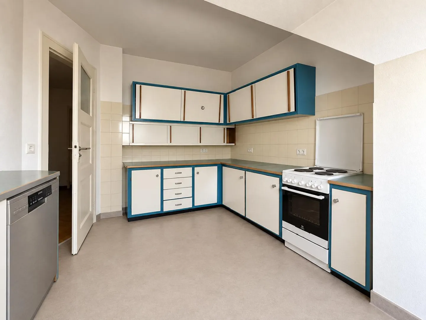 Appartement 3 pièces à l'est - près des hôpitaux - Photo 2 sur 8