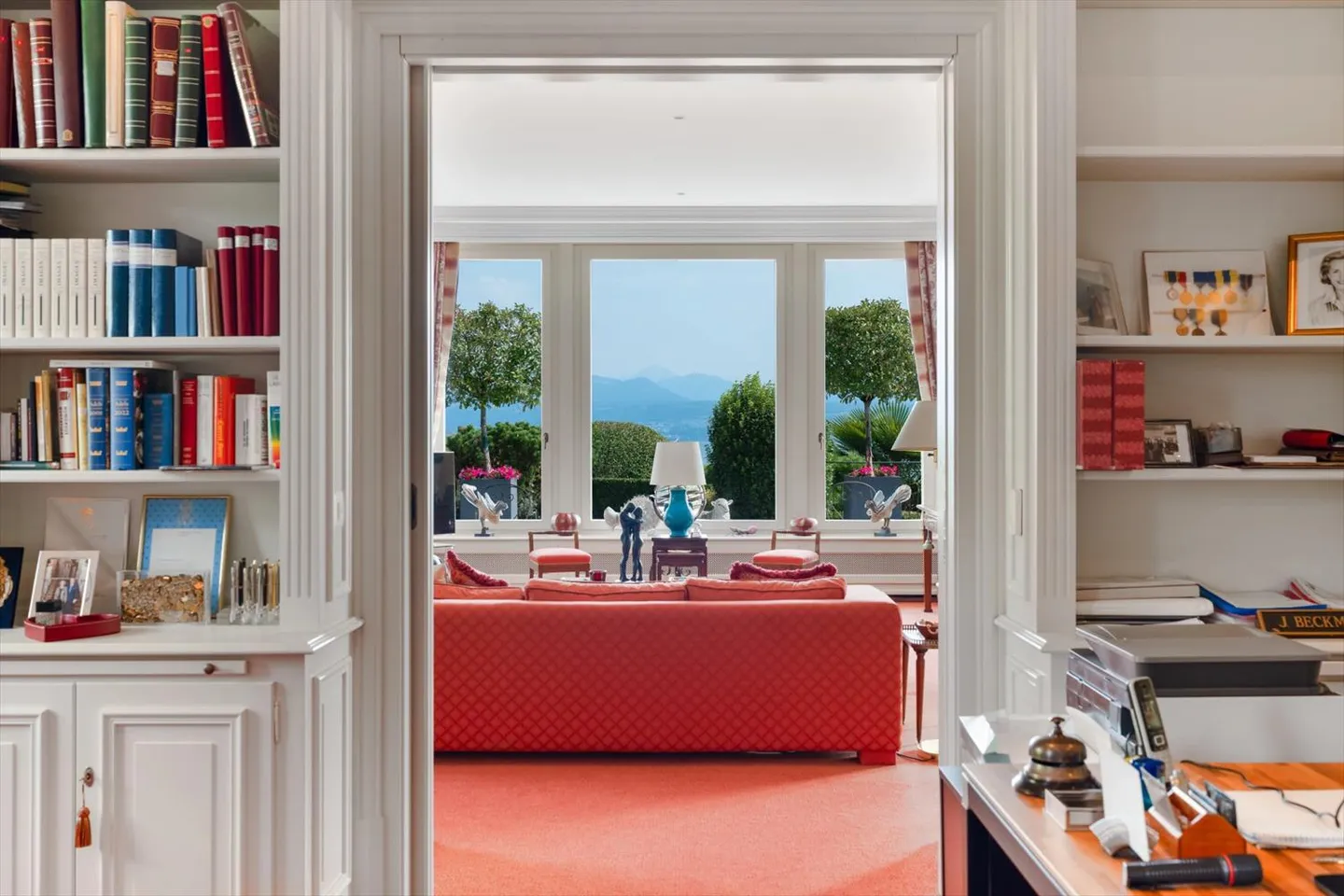 A Mansion on the Shores of Lake Geneva ? Prestige, Space, and Light - Photo 13 of 13