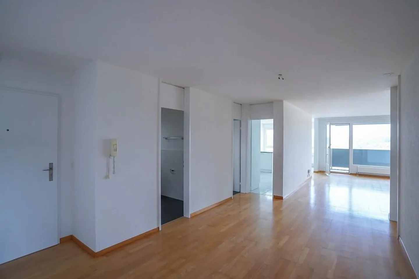 Appartamento 4½ locali vicino alla città con vista sull'Aare e sul Wohlensee - Foto 8 di 13