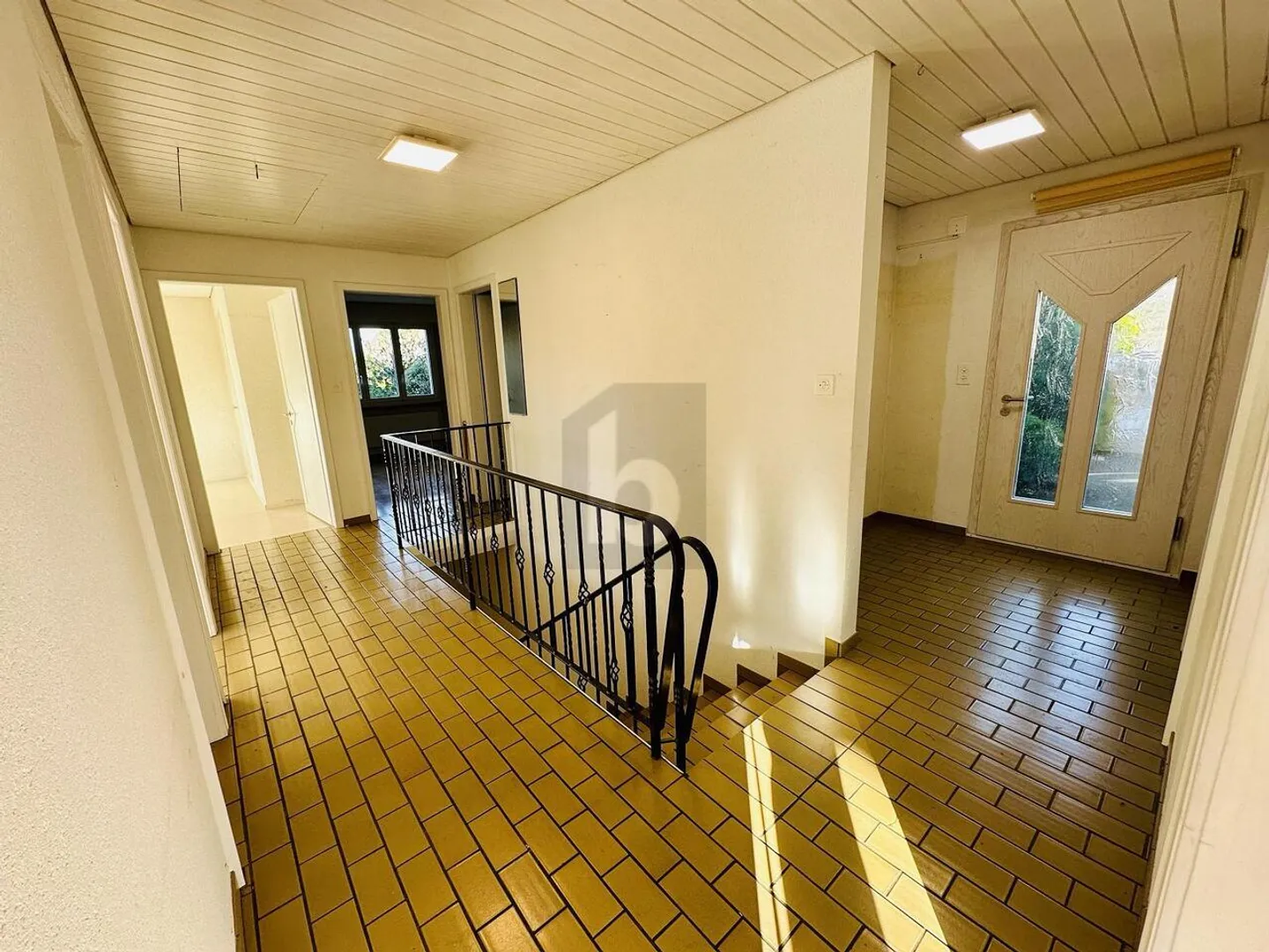 IDILLICO, CON VISTA E POTENZIALE DI DESIGN - Foto 4 di 6