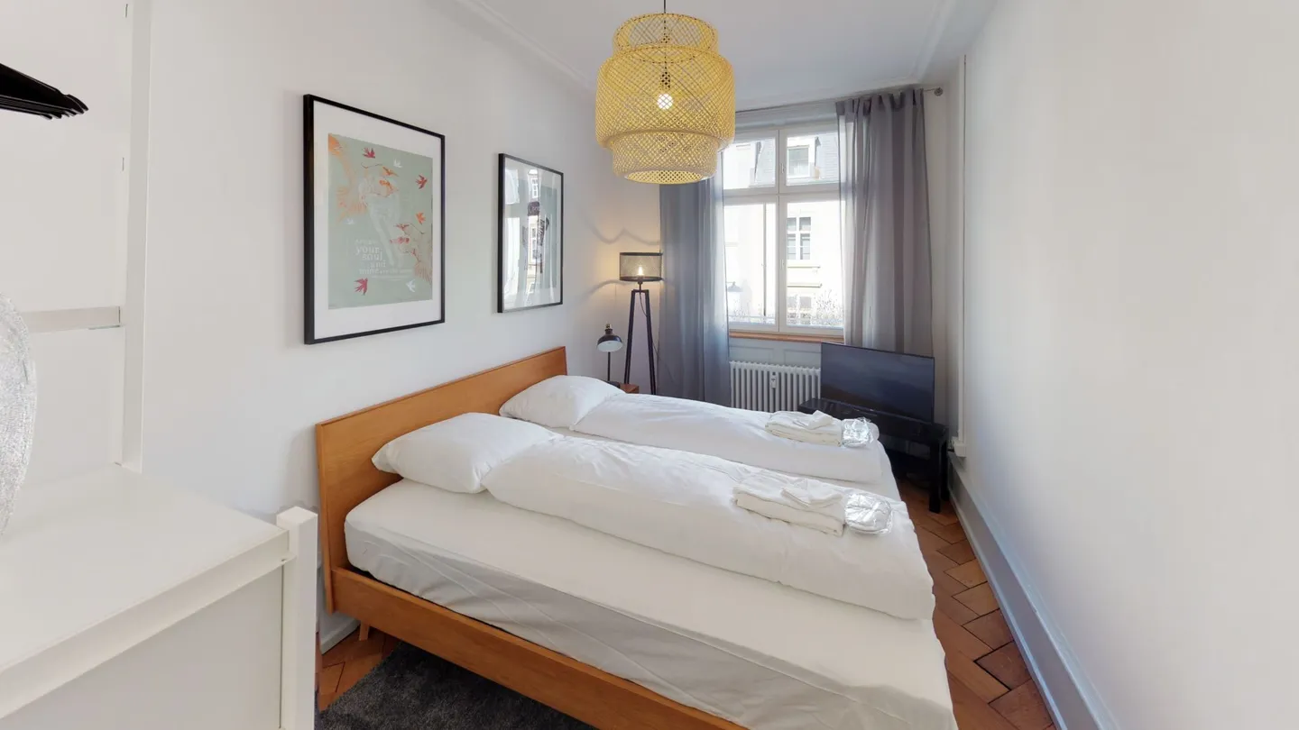 Renovated & trendy - Renovated apartment in an old building near the SBB train station - Photo 4 of 5