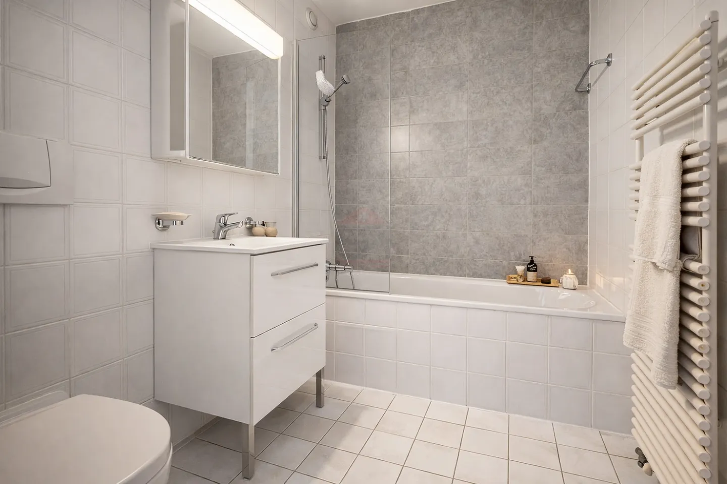 6-Zimmer-Wohnung - Foto 5 von 7