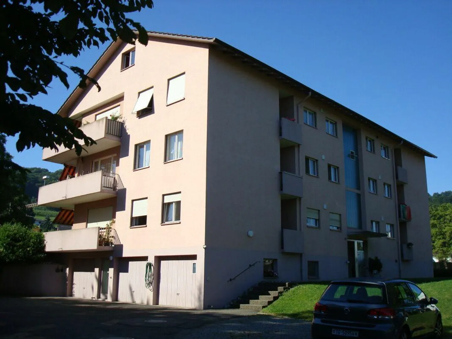 Appartement 4.5 pièces au bord de l'Untersee près de l'école - Photo 1 sur 9