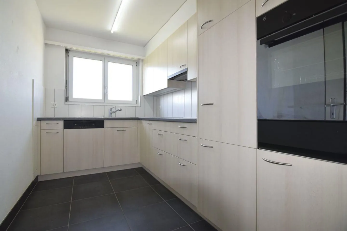 Appartement 4.5 pièces au bord de l'Untersee près de l'école - Photo 2 sur 9