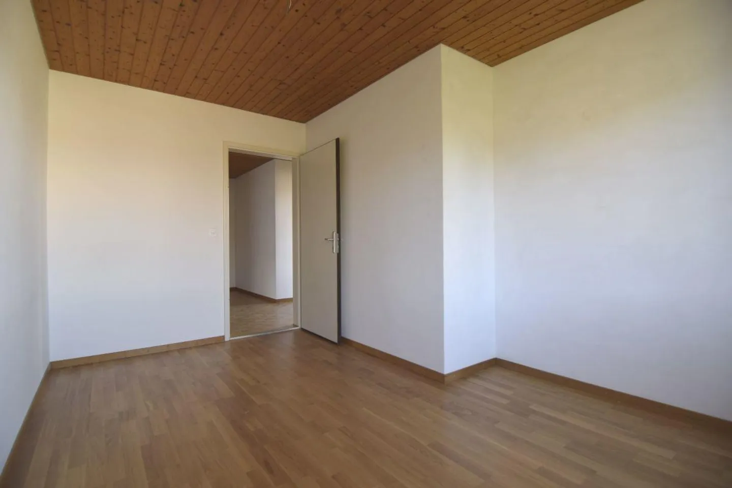 Appartement 4.5 pièces au bord de l'Untersee près de l'école - Photo 7 sur 9