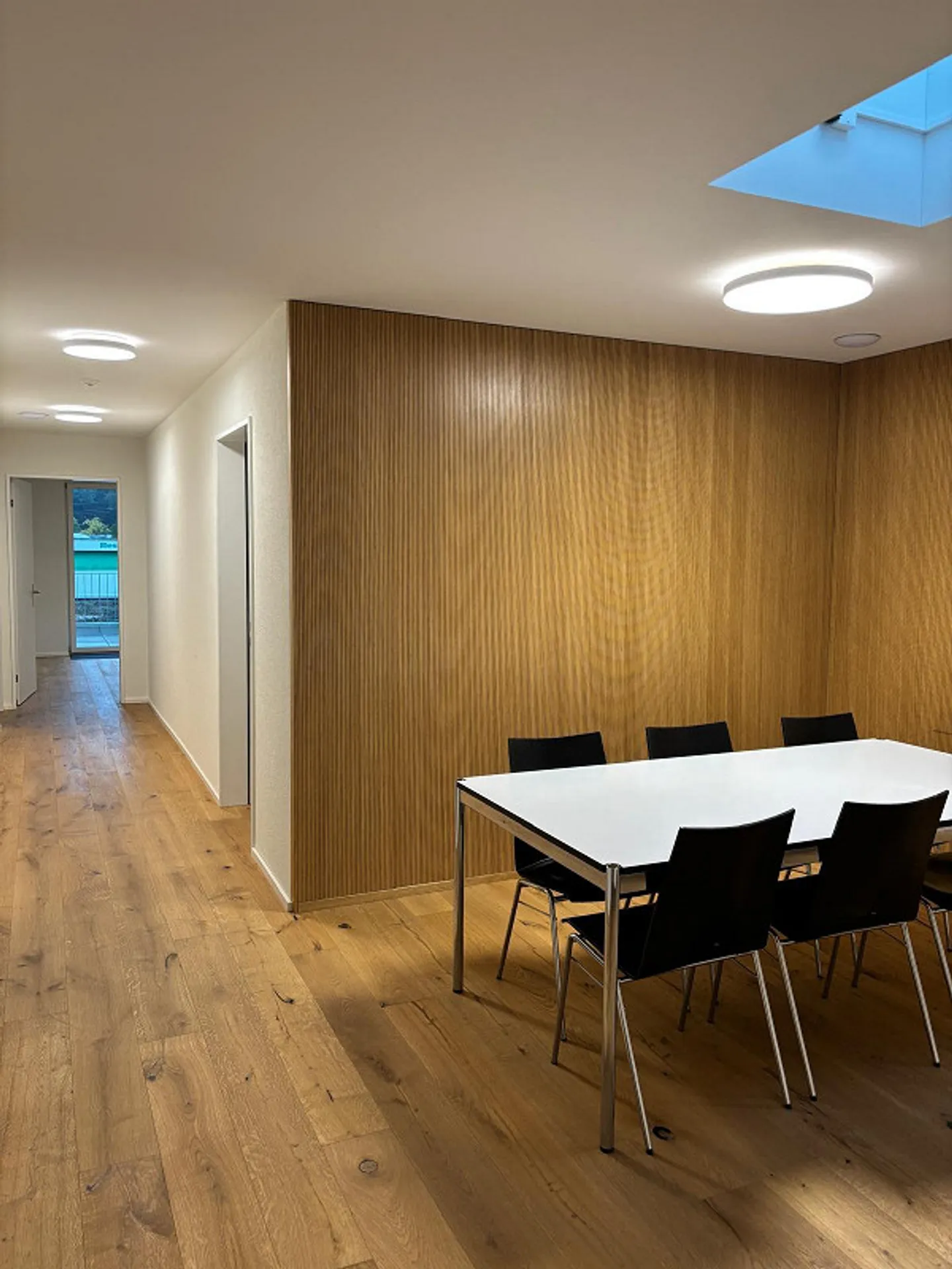 Büro Räumlichkeiten - Foto 1 von 10