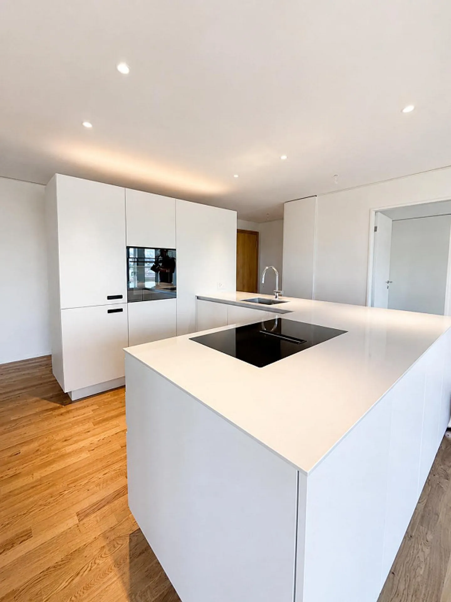 Appartamento esclusivo di 3,5 stanze nel PilatusTower con finiture di alta qualità - Foto 7 di 25