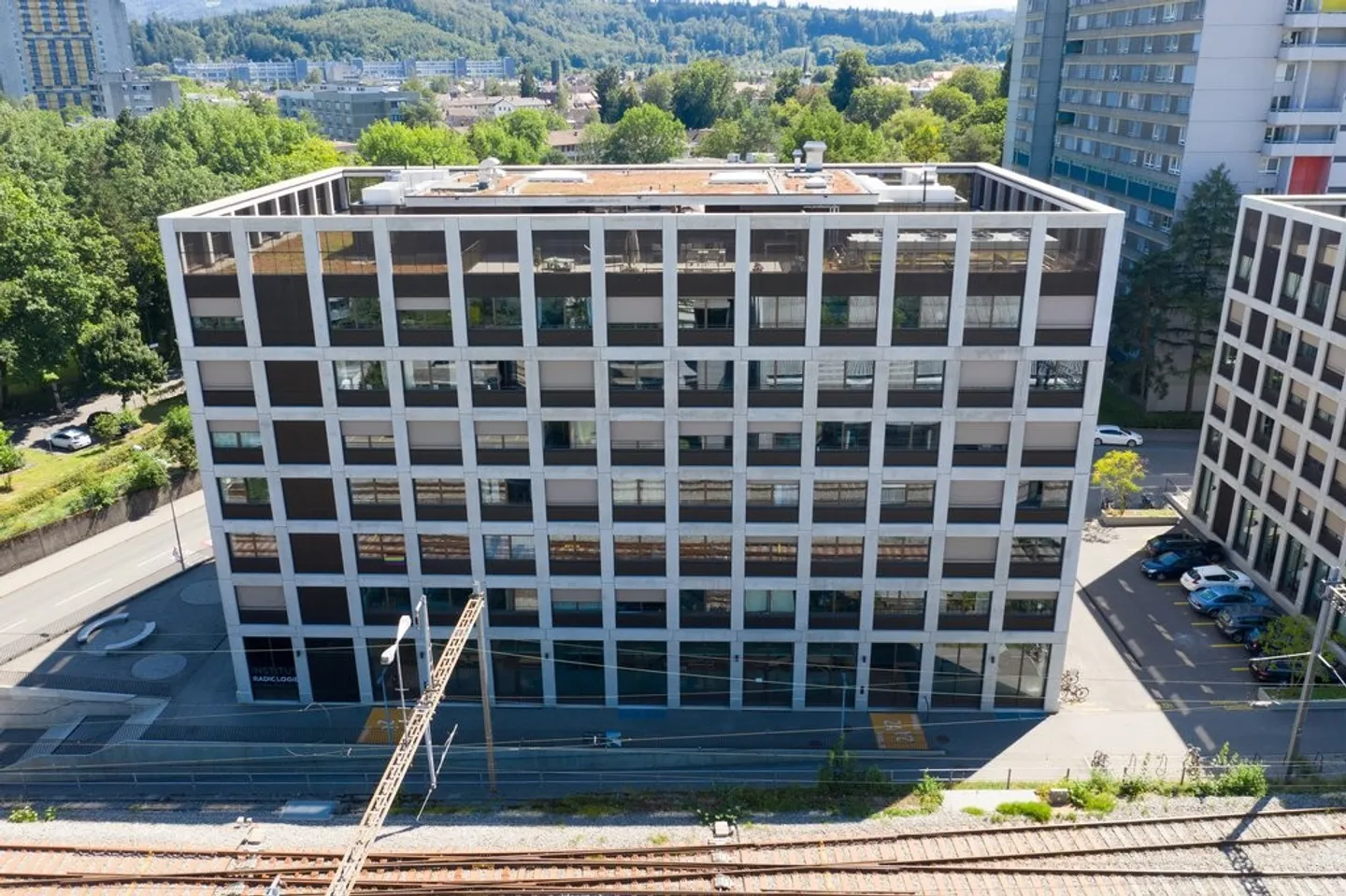 Moderno appartamento di 2,5 stanze con grande terrazza sul tetto condivisa - Foto 9 di 9