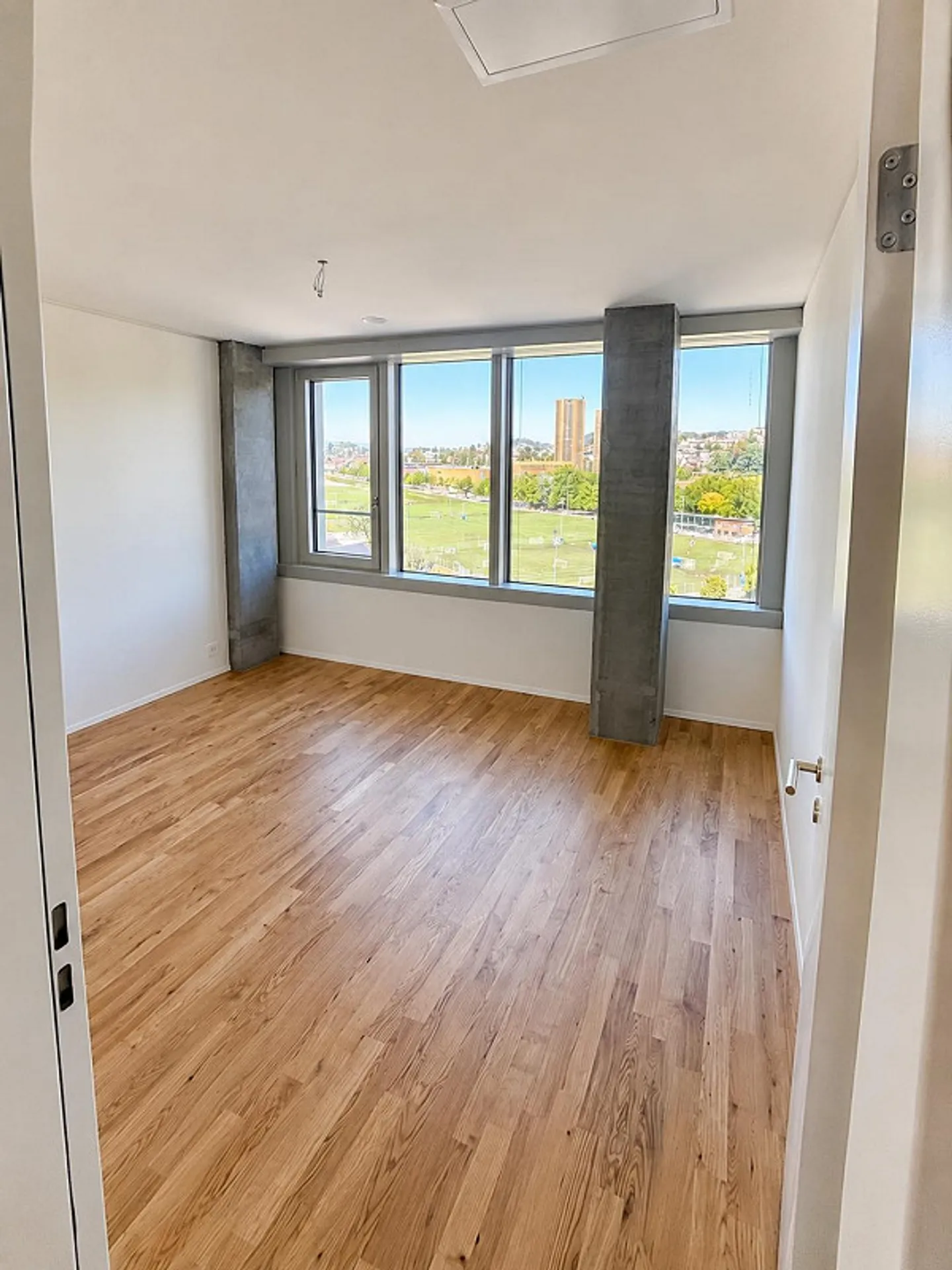 Appartamento esclusivo di 3,5 stanze nel PilatusTower con finiture di alta qualità - Foto 17 di 25