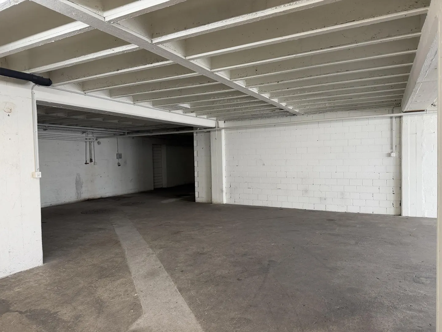 Spazi di deposito/cantina in affitto in proprietà residenziale/commerciale... - Foto 3 di 6