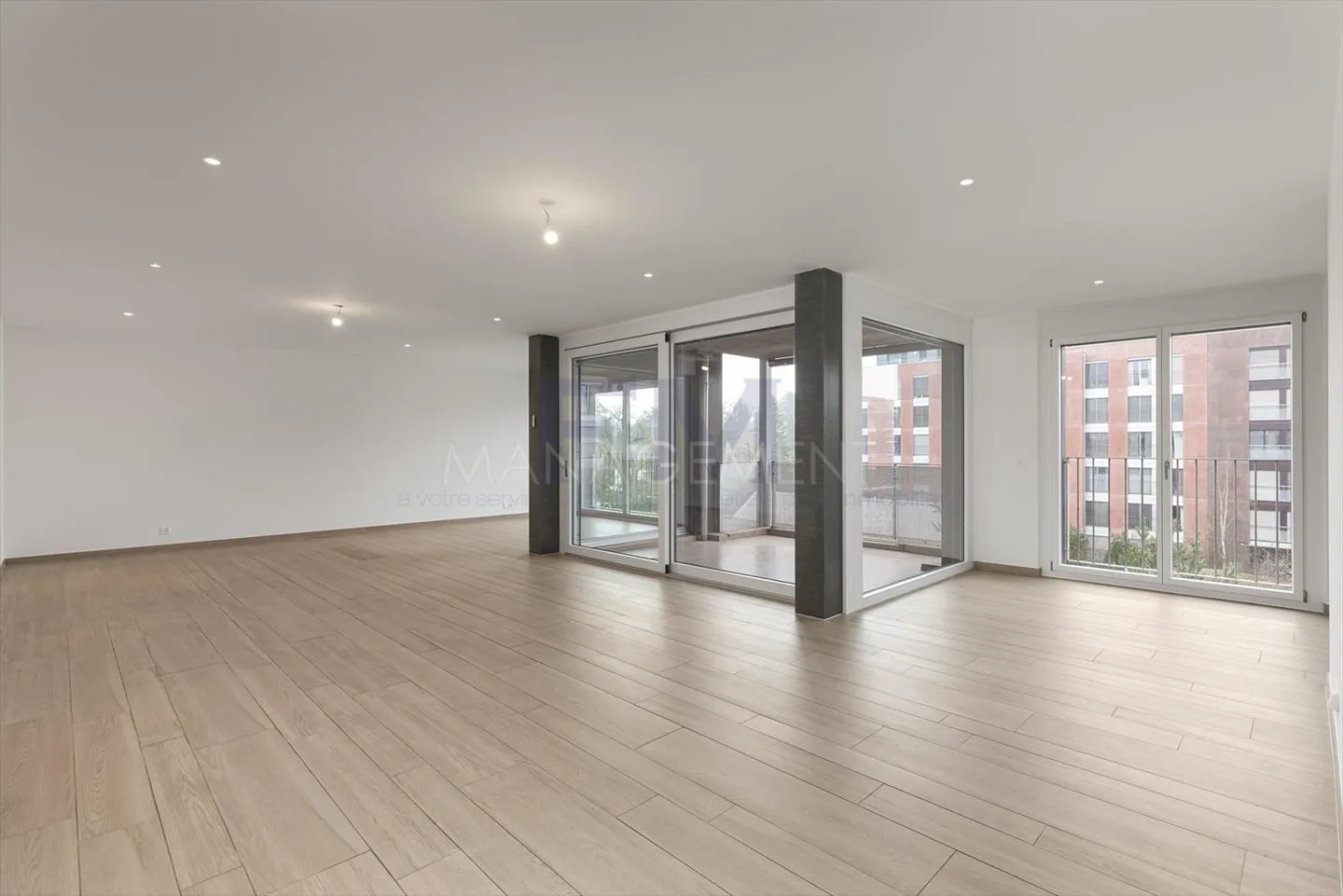 9-room Apartment - Photo 1 of 13