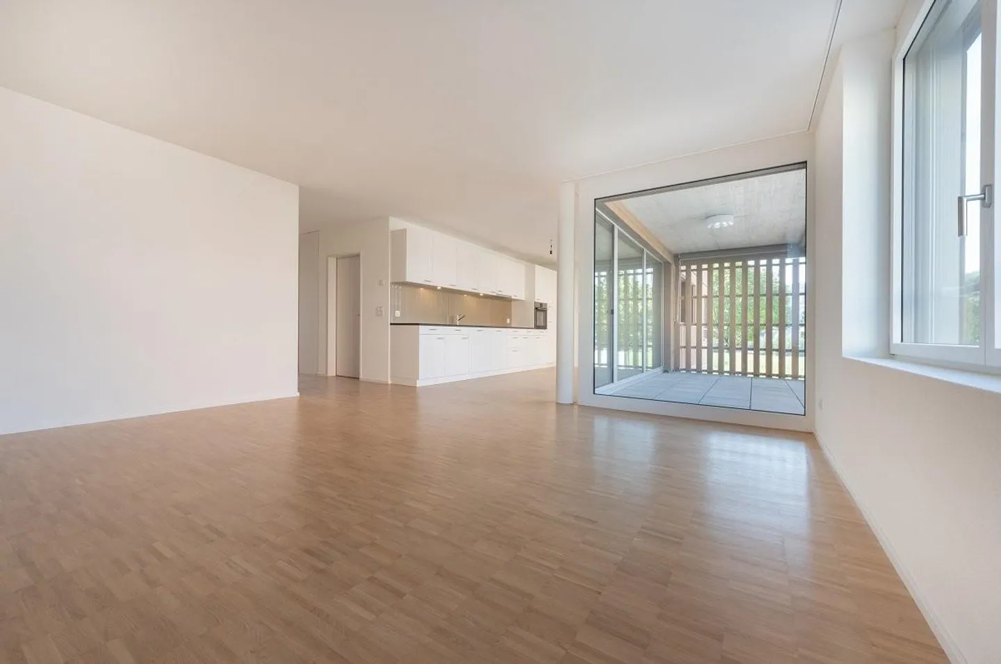 Appartement de 3,5 pièces de haute qualité au pied du Jura - Photo 2 sur 8