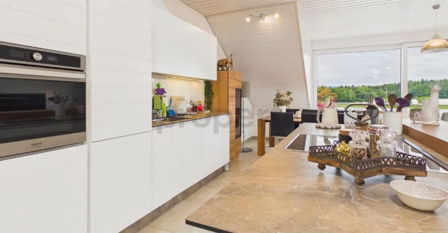 Moderno appartamento attico di 3,5 stanze con balcone, Kallnach - Foto 6 di 13