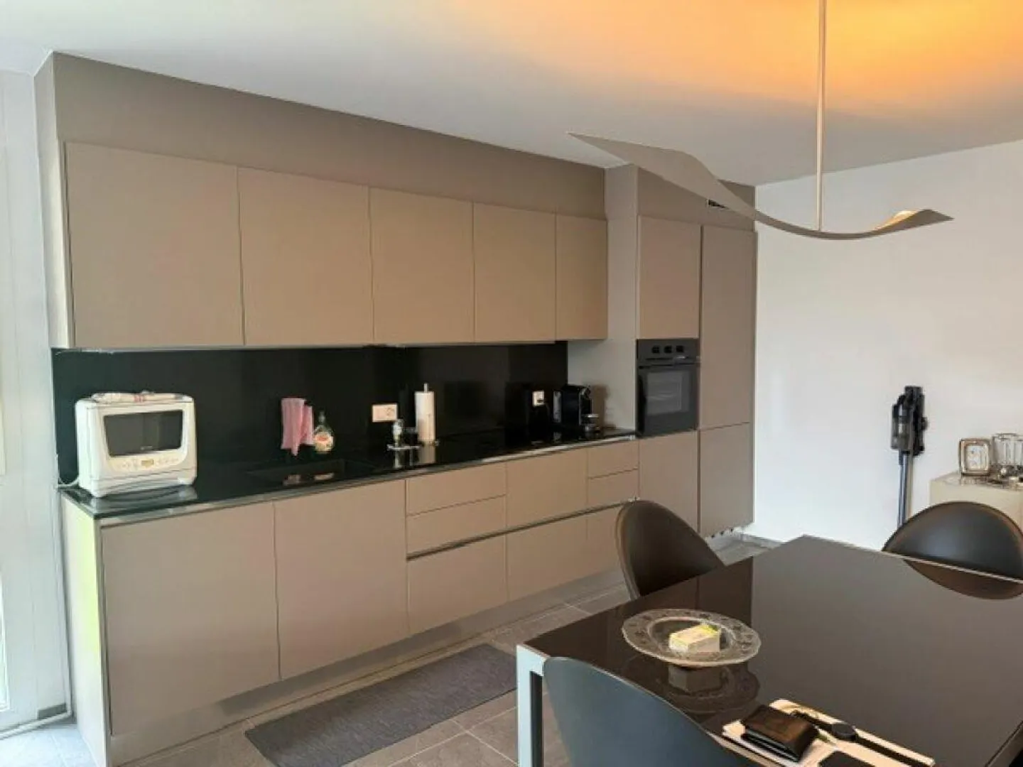 Spacieux et moderne 2.5 pièces à San Vittore - Photo 2 sur 7