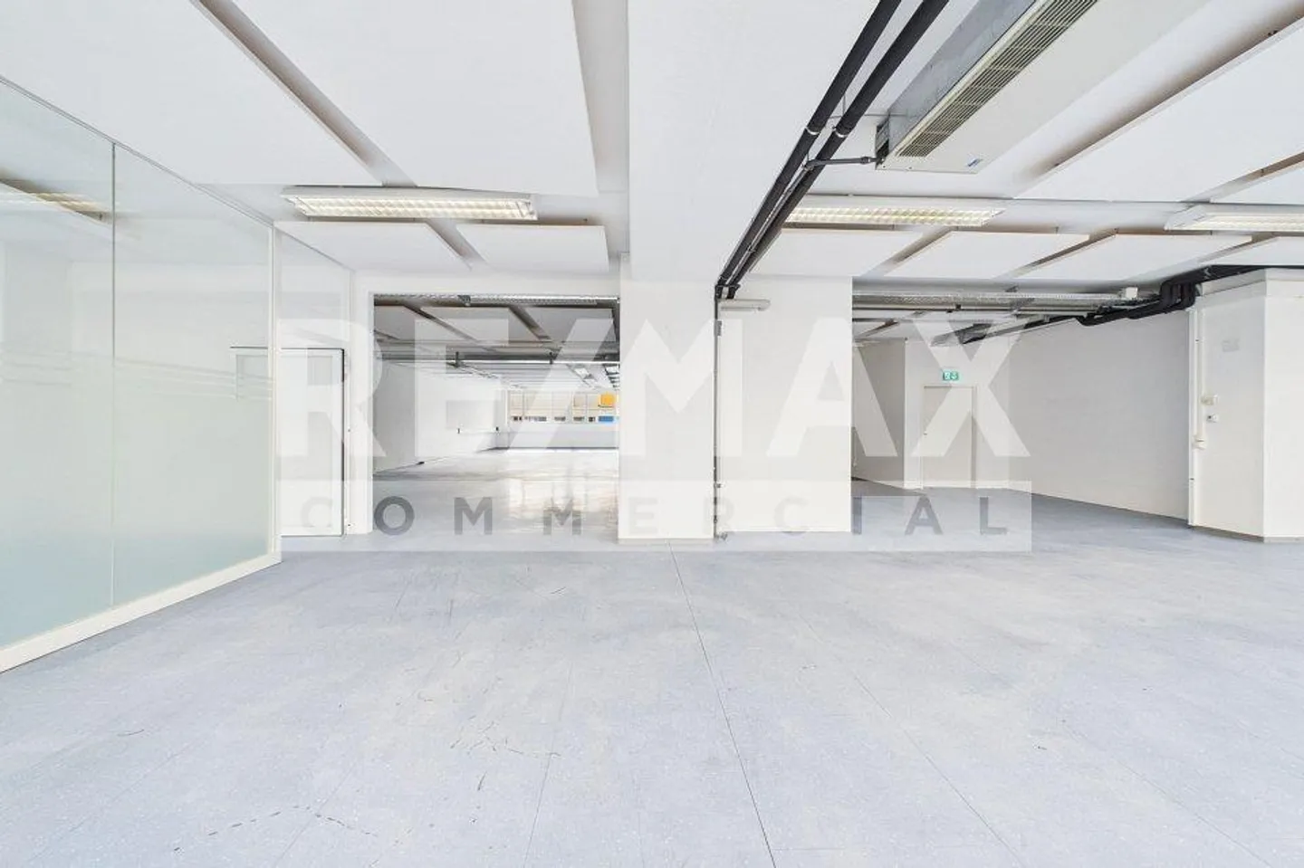 Edificio ad uso misto in affitto - Foto 11 di 13