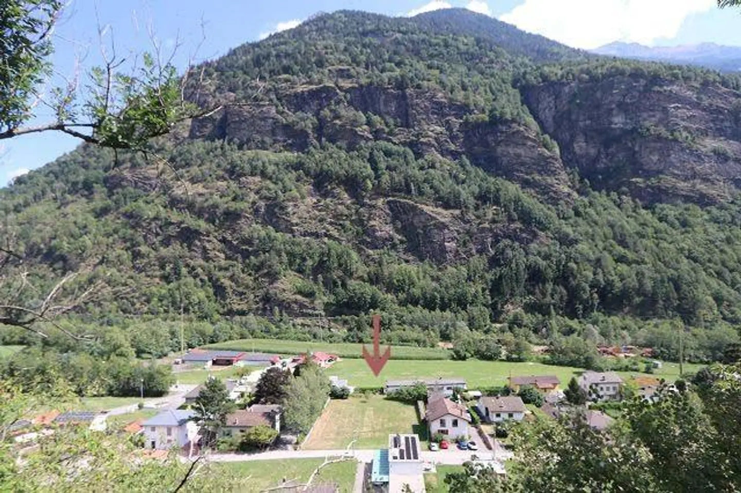 Sonniges Baugrundstück im Blenio-Tal (Corzoneso - Acquarossa) - Foto 2 von 7