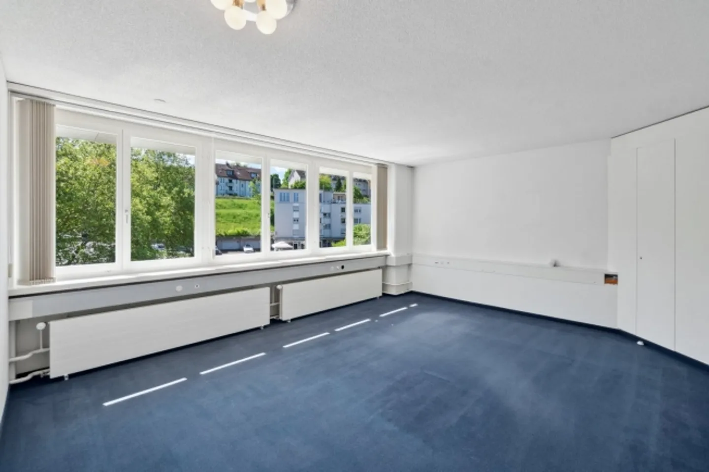 Espace de bureau attrayant - Photo 5 sur 10