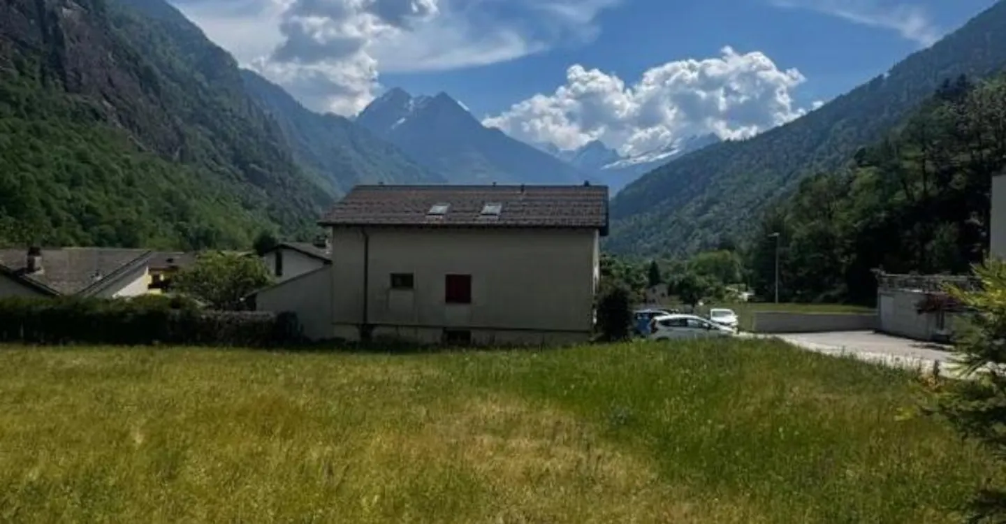 Sonniges Baugrundstück im Blenio-Tal (Corzoneso - Acquarossa) - Foto 4 von 7