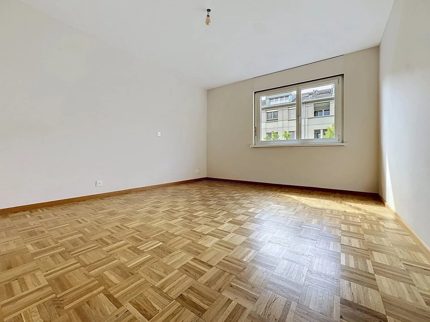 Geräumige Wohnung mit Balkon - Foto 12 von 13