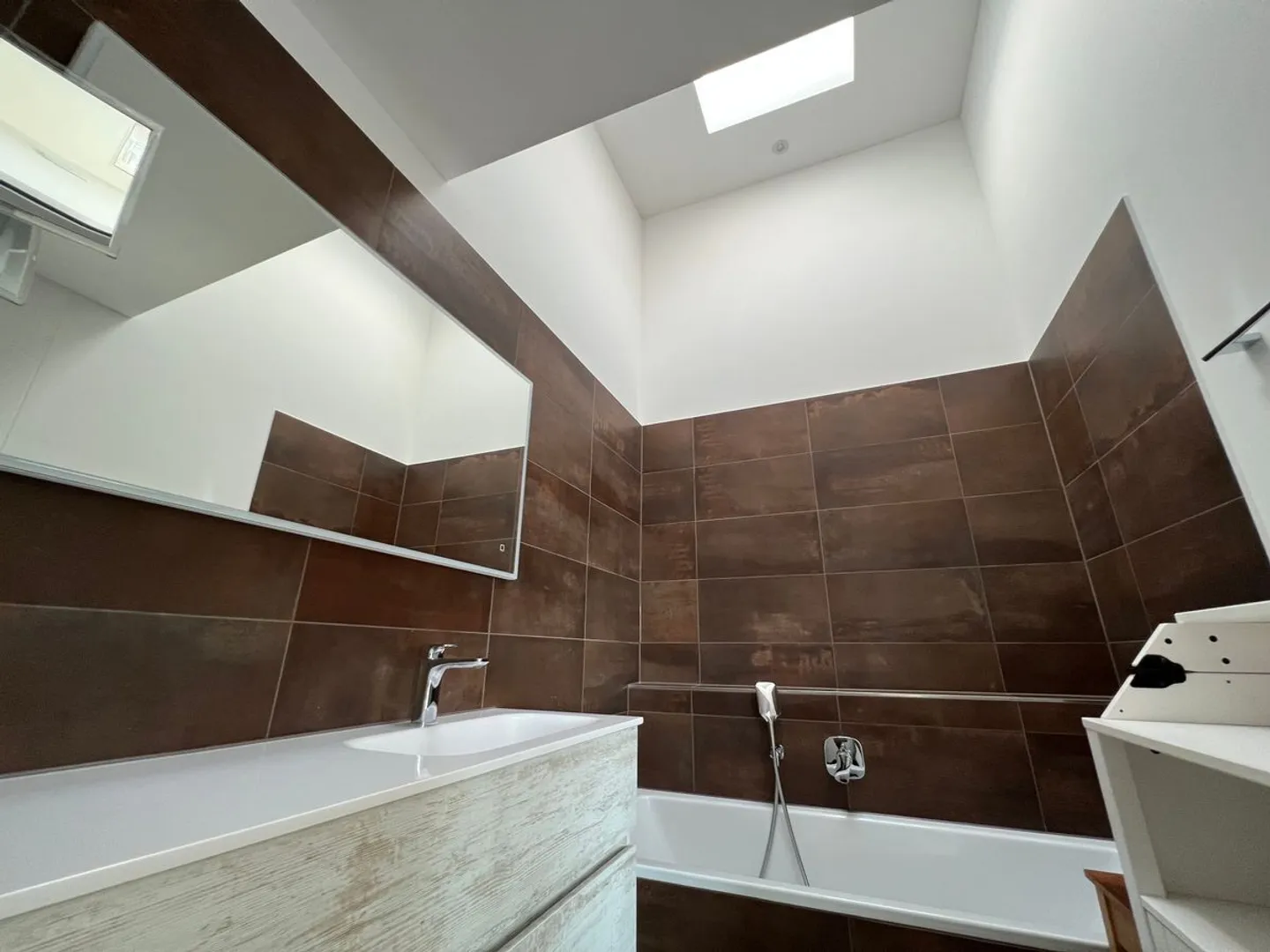 Attico arredato - Vista da sogno su Zurigo fino a Uetliberg - come nuovo! - Foto 4 di 6