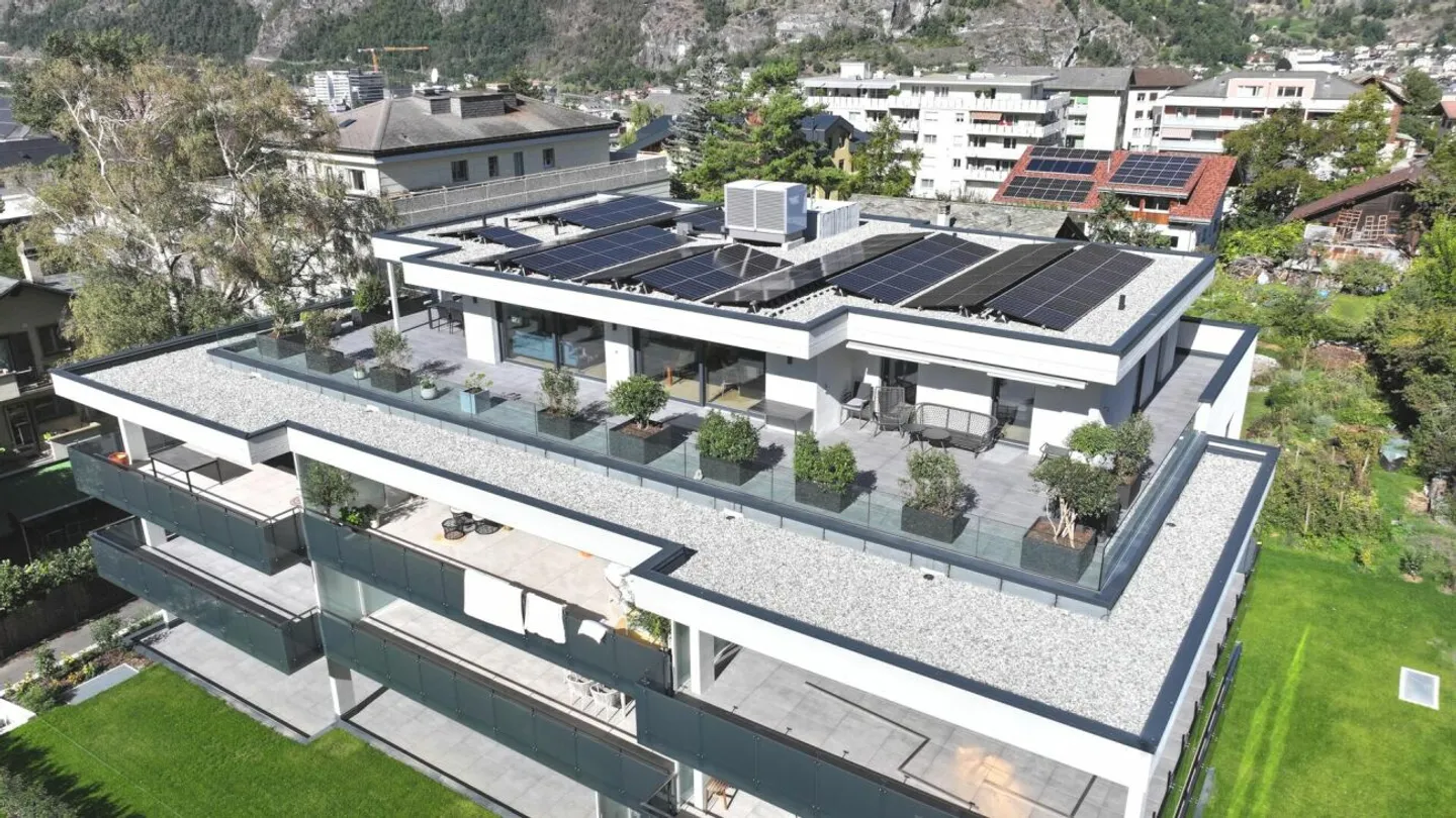 Nuovo appartamento giardino 4.5 locali con molto spazio esterno - Foto 2 di 4