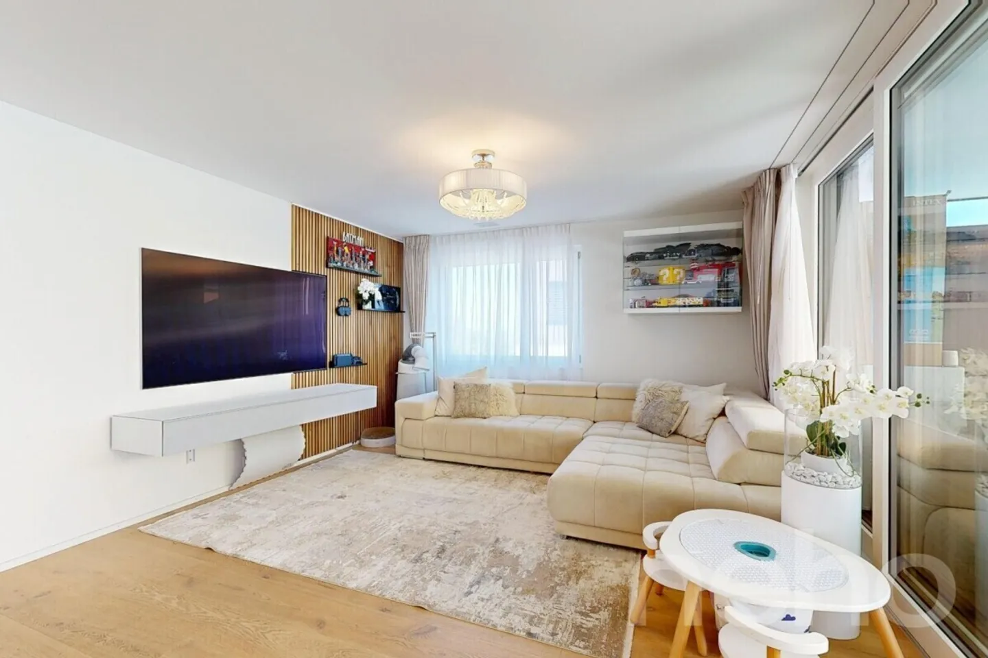 Modern Garden Apartment in Dielsdorf - Photo 2 of 12