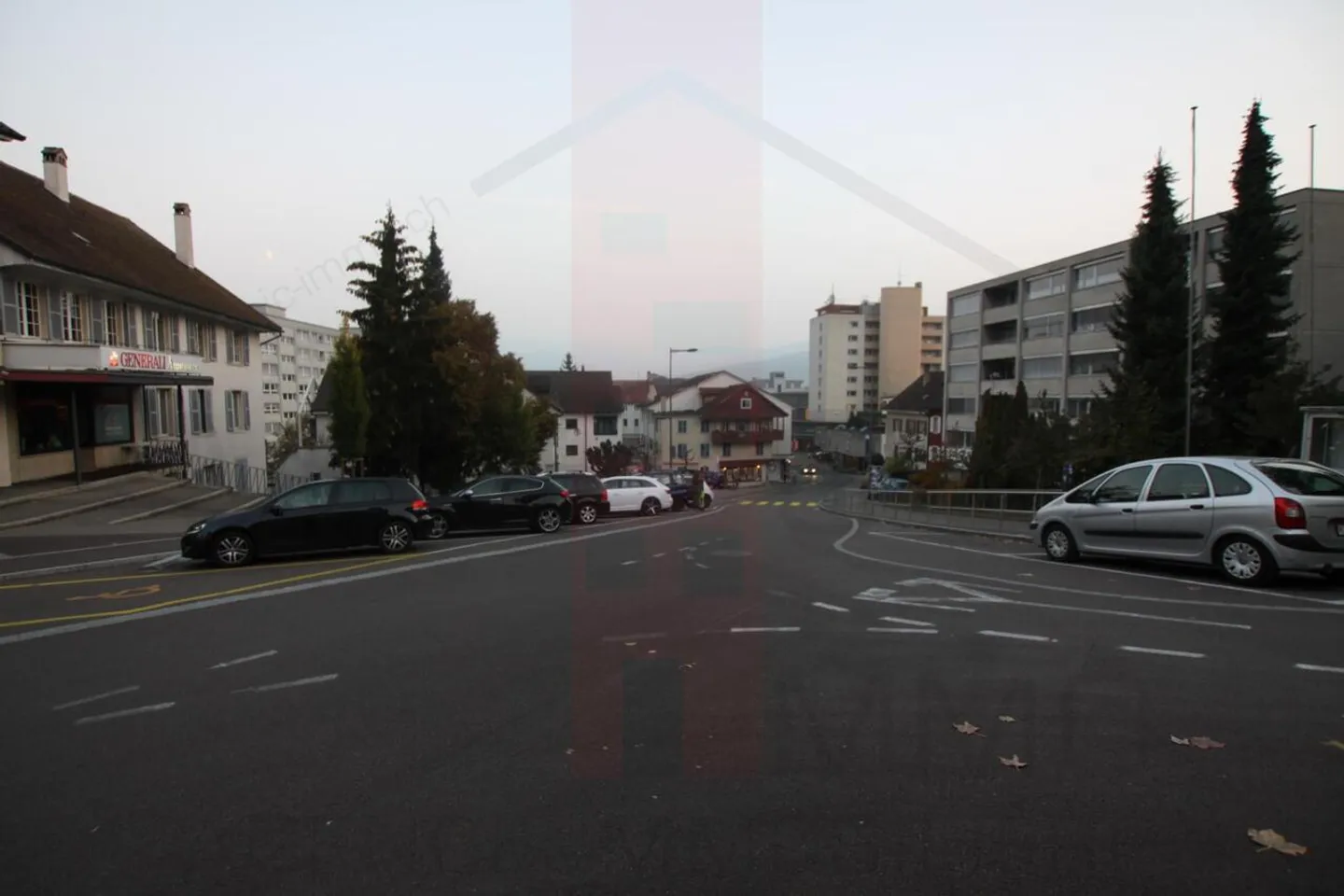 FAIRE OFFRE. Immeuble mixte au centre ville de Delémont  - Photo 2 sur 5