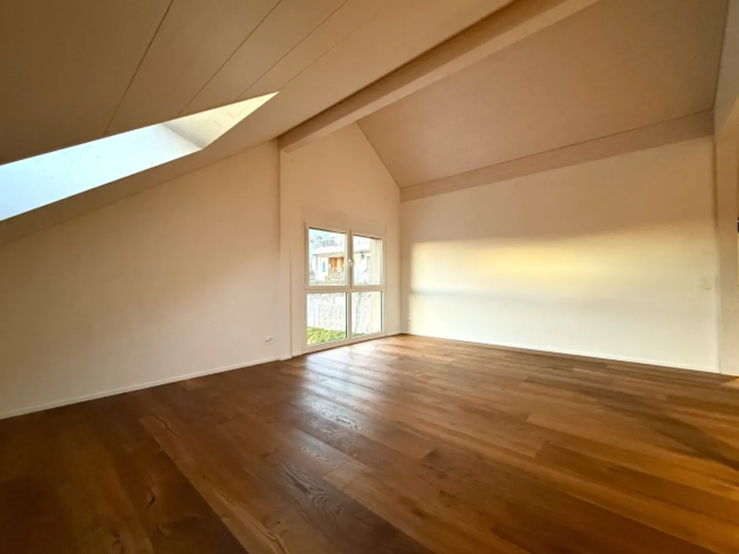 5.5-room penthouse apartment with mountain view in Heimberg for sale - Photo 4 of 13