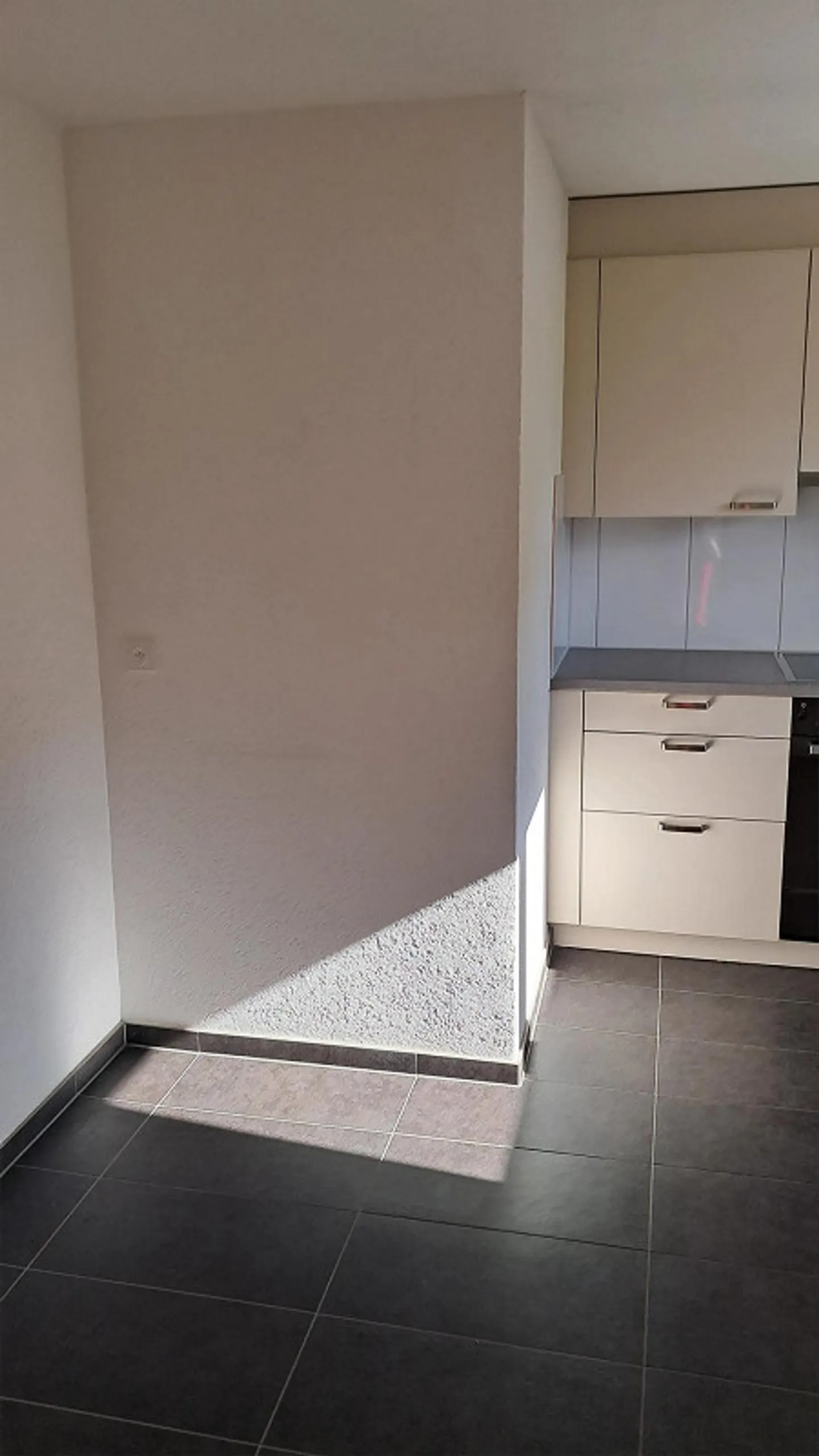 appartement spacieux et abordable - Photo 3 sur 17