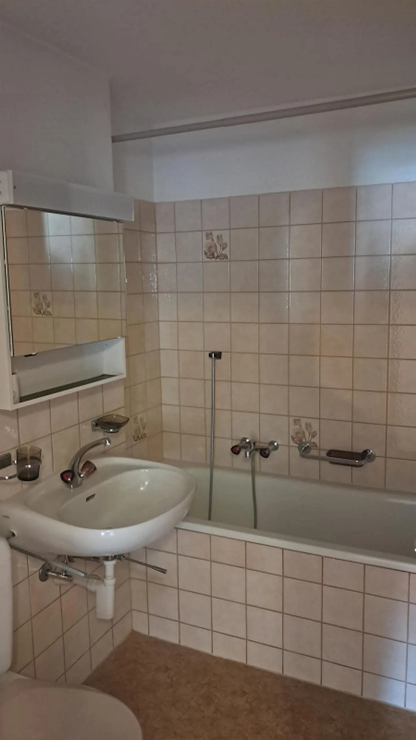 appartement spacieux et abordable - Photo 9 sur 17